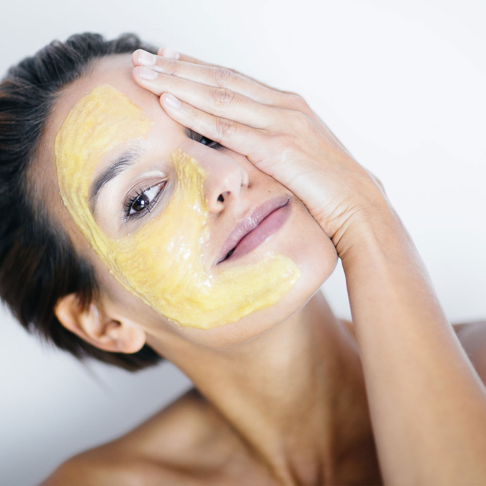 I WANT YOU NAKED - Gesichtspeeling Orangen-Enzyme & Mangobutter 